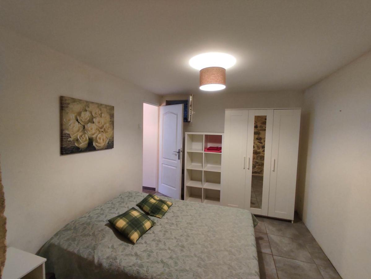 Ferienwohnung Pont De Crau Arles Exterior foto